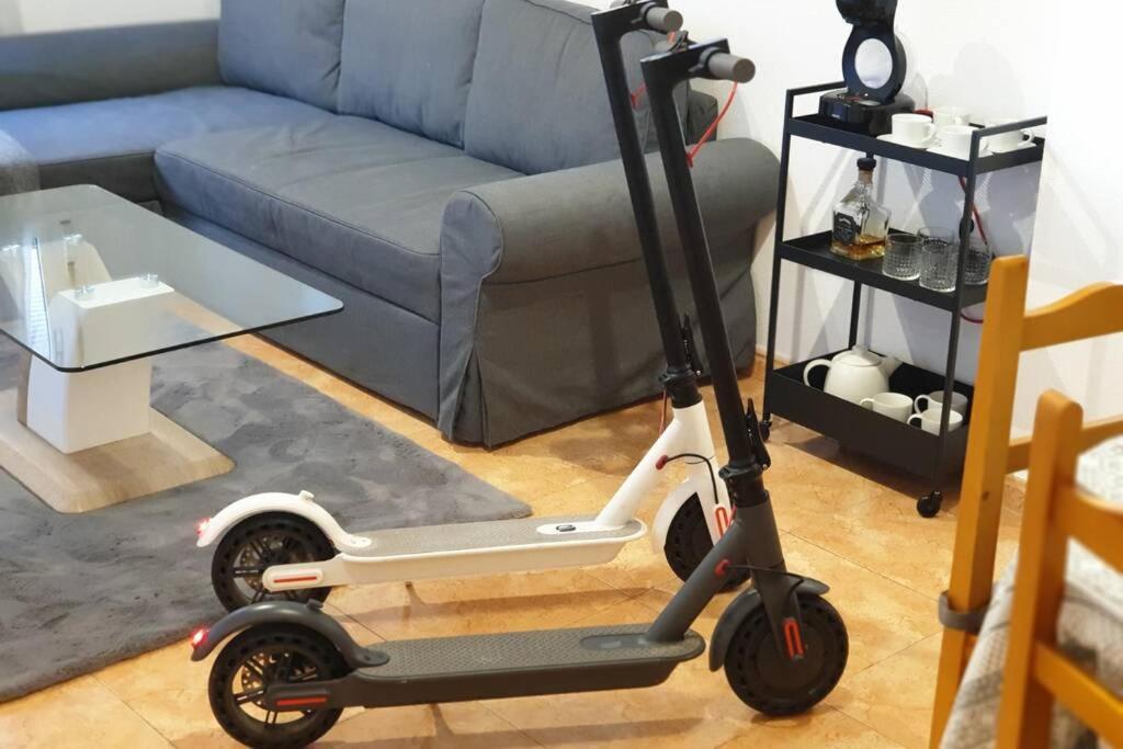 Apartment Playa Cura 150M + Electric Scooters Torrevieja Eksteriør billede